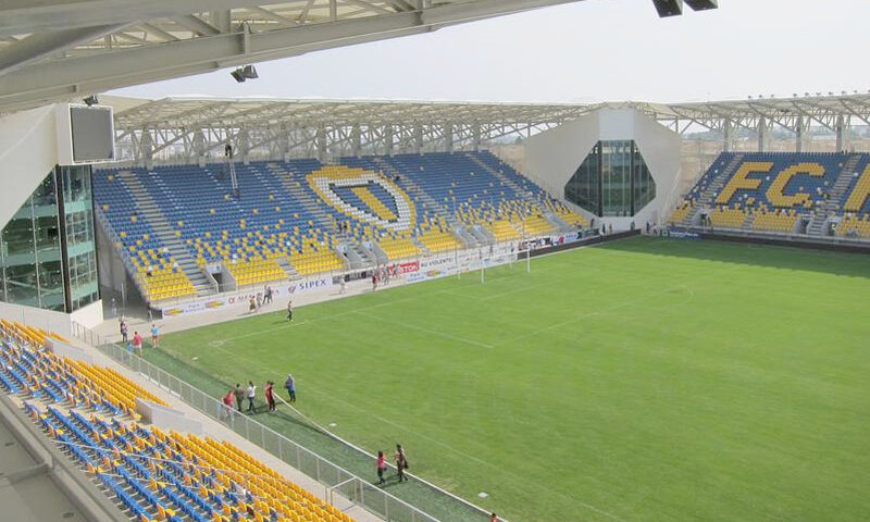 Petrolul cere LPF să lase copiii şi femeile pe stadion la partidele în care arena este suspendată